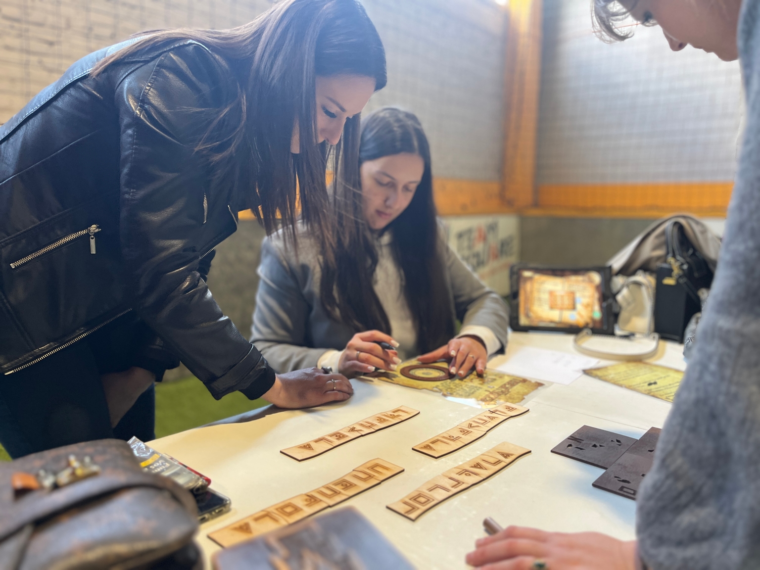 Escape Game Lens : chasse au trésor collaborative tout public Team Square