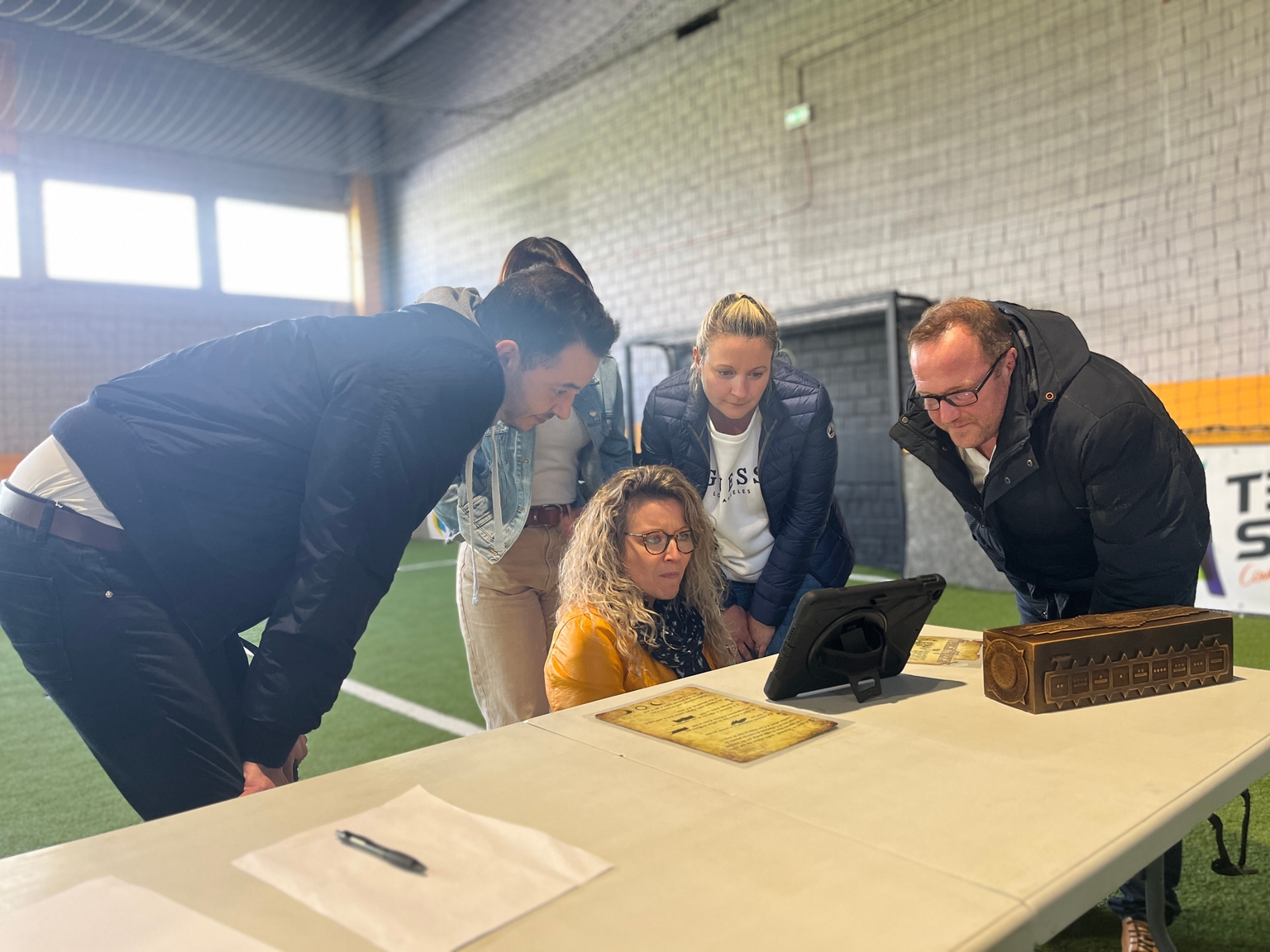 Escape game Lens haut de gamme : privatisation, multi-groupe, sur-mesure